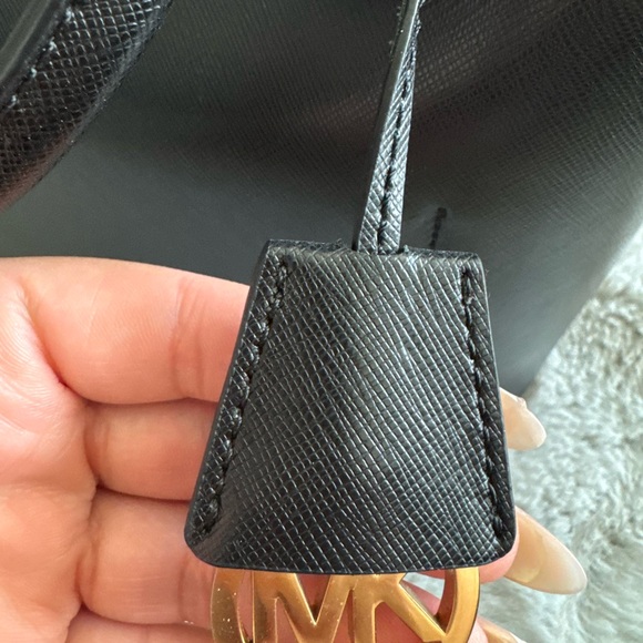 Michael Kors Black Leather Tote Bag - Picture 4 of 8